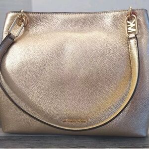 Brand new Michael Kors Kensington Large Tote, Pale gold. New with Tags
